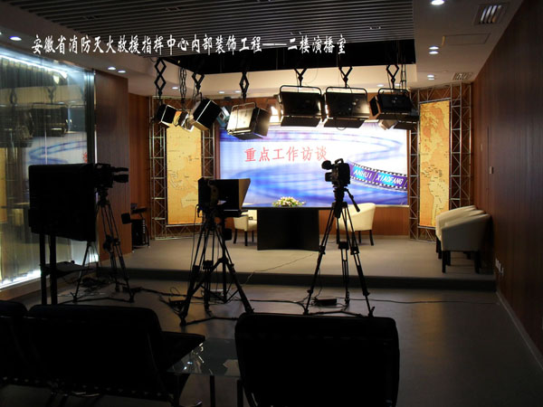 4、二樓的演播室